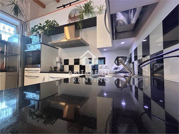 PANCHIA'- APPARTAMENTO PIANO TERRA CON CORTILE PRIVATO.
